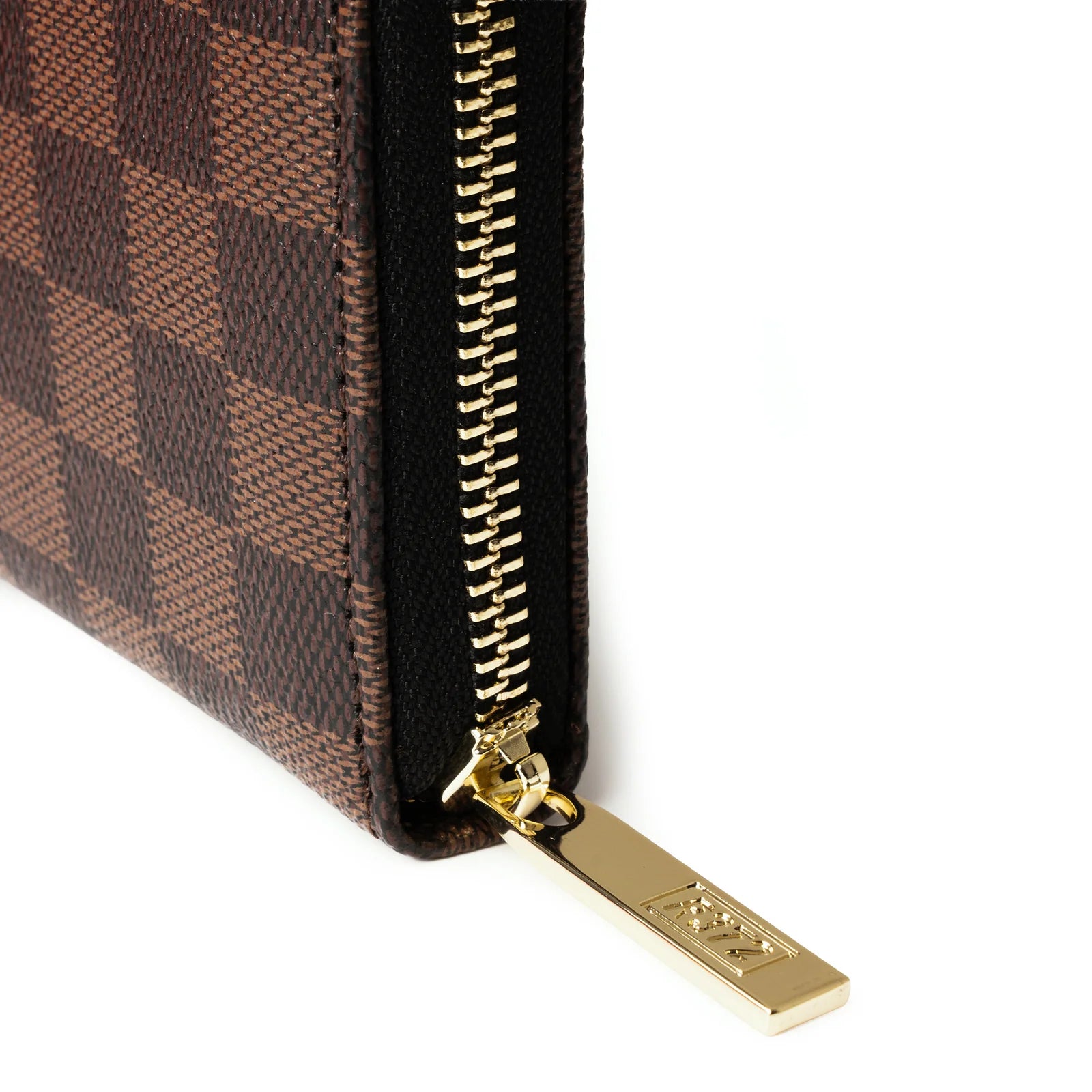 R372 W002 WALLET BROWN