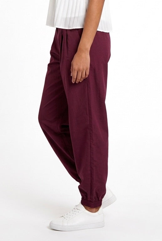 KOSTUMN PANTALONE KE2685 BORDEAUX