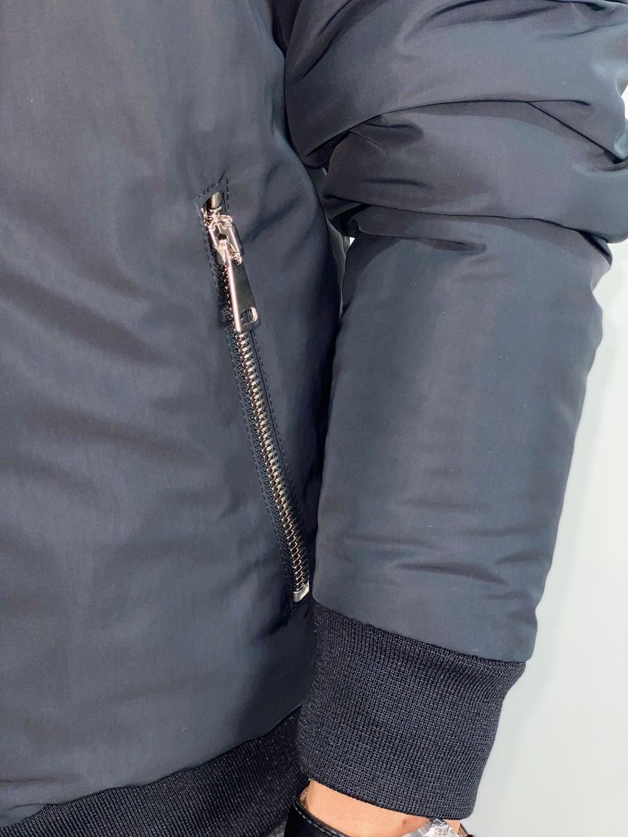 YES LONDON BOMBER XG5119