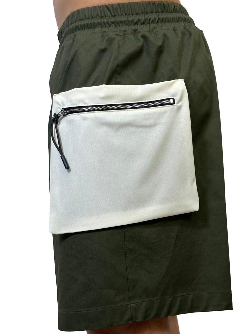 YES LONDON BERMUDA MILIT/PANNA XS4259