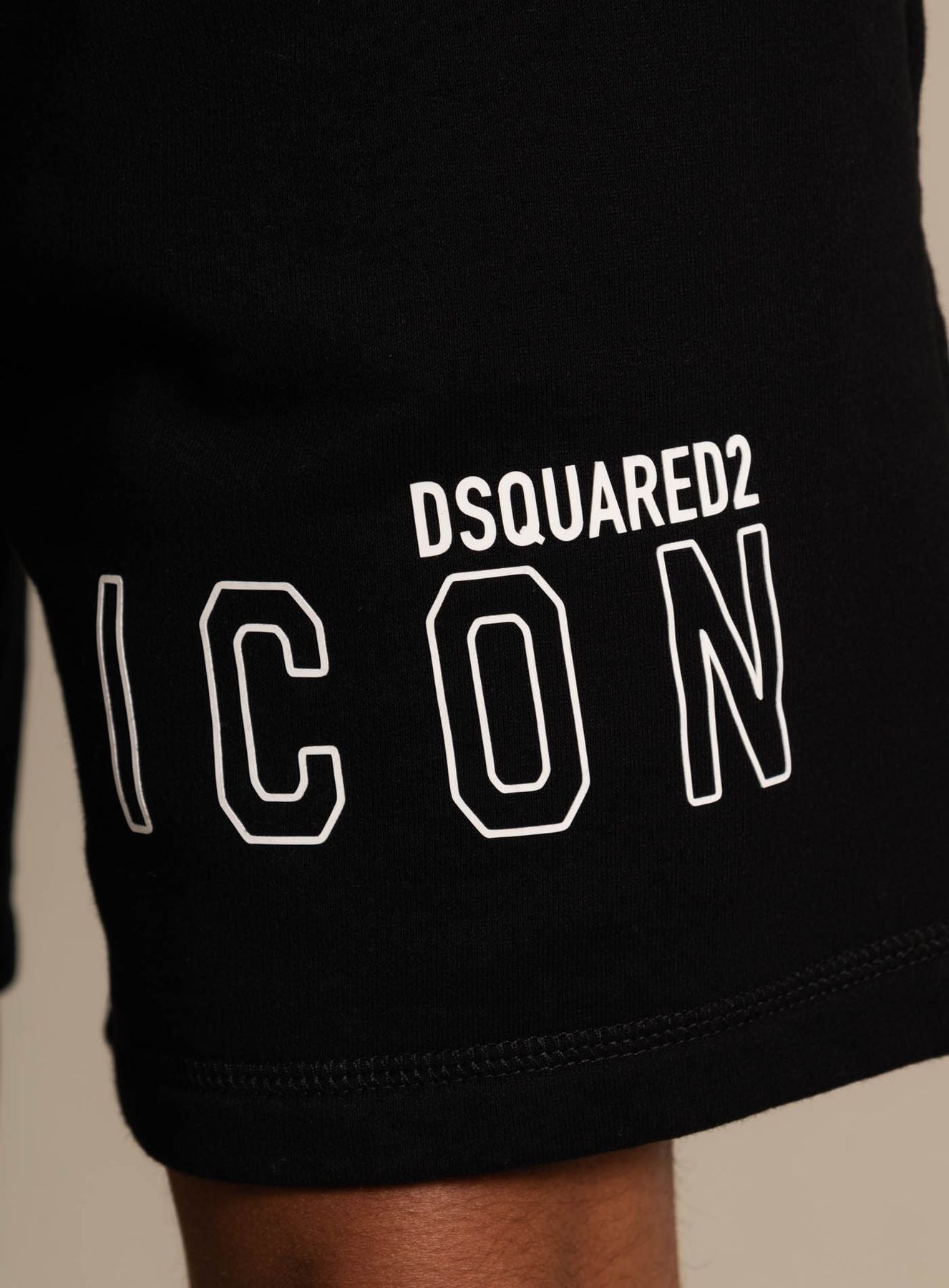 DSQUARED SHORTS S79MU0043