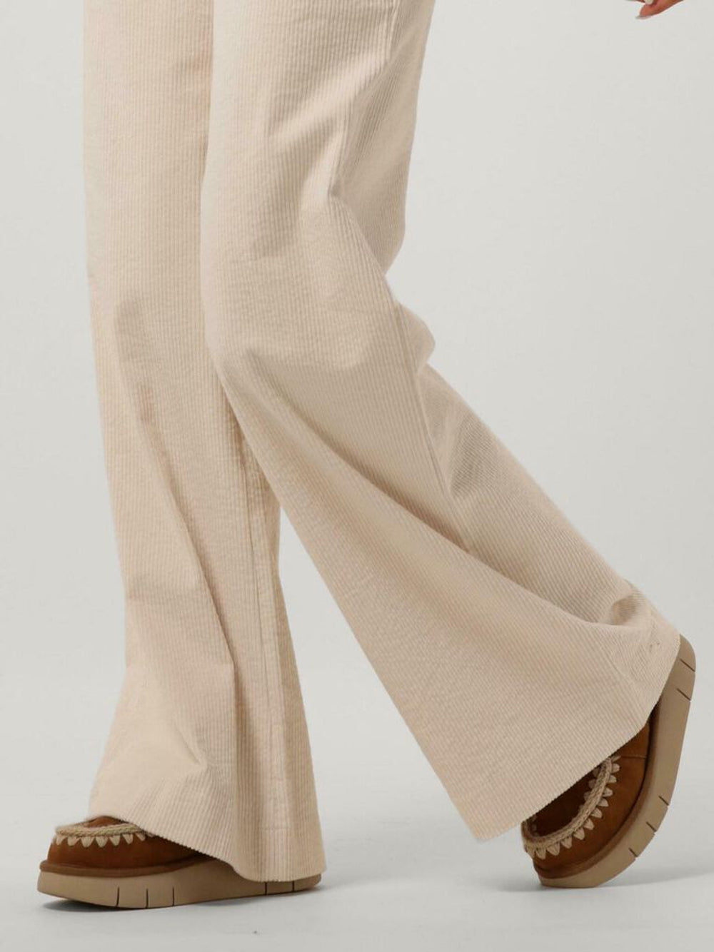 MOU MU.FW531001A COG