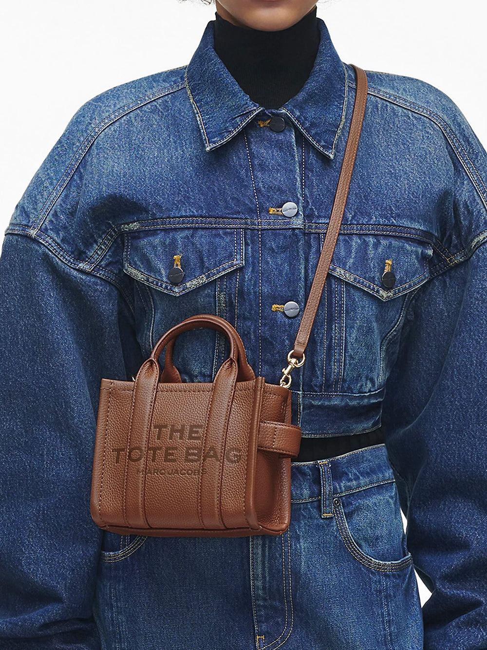 MARC JACOBS HO53L01RE22-212