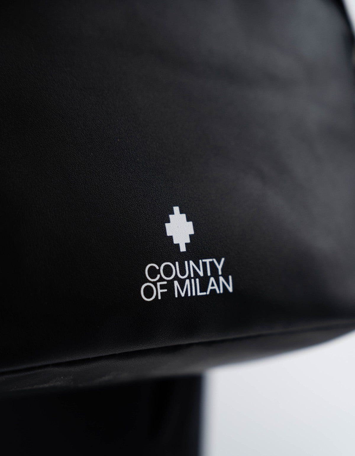 COUNTY OF MILAN BY MARCELO BURLON BORSELLO COMAF250144UNICA0013 NERO/BIANCO