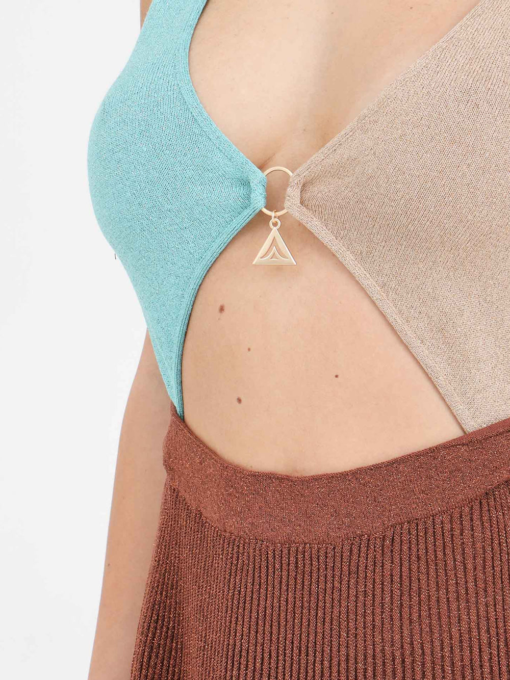 AKEP ABITO VSKD05017