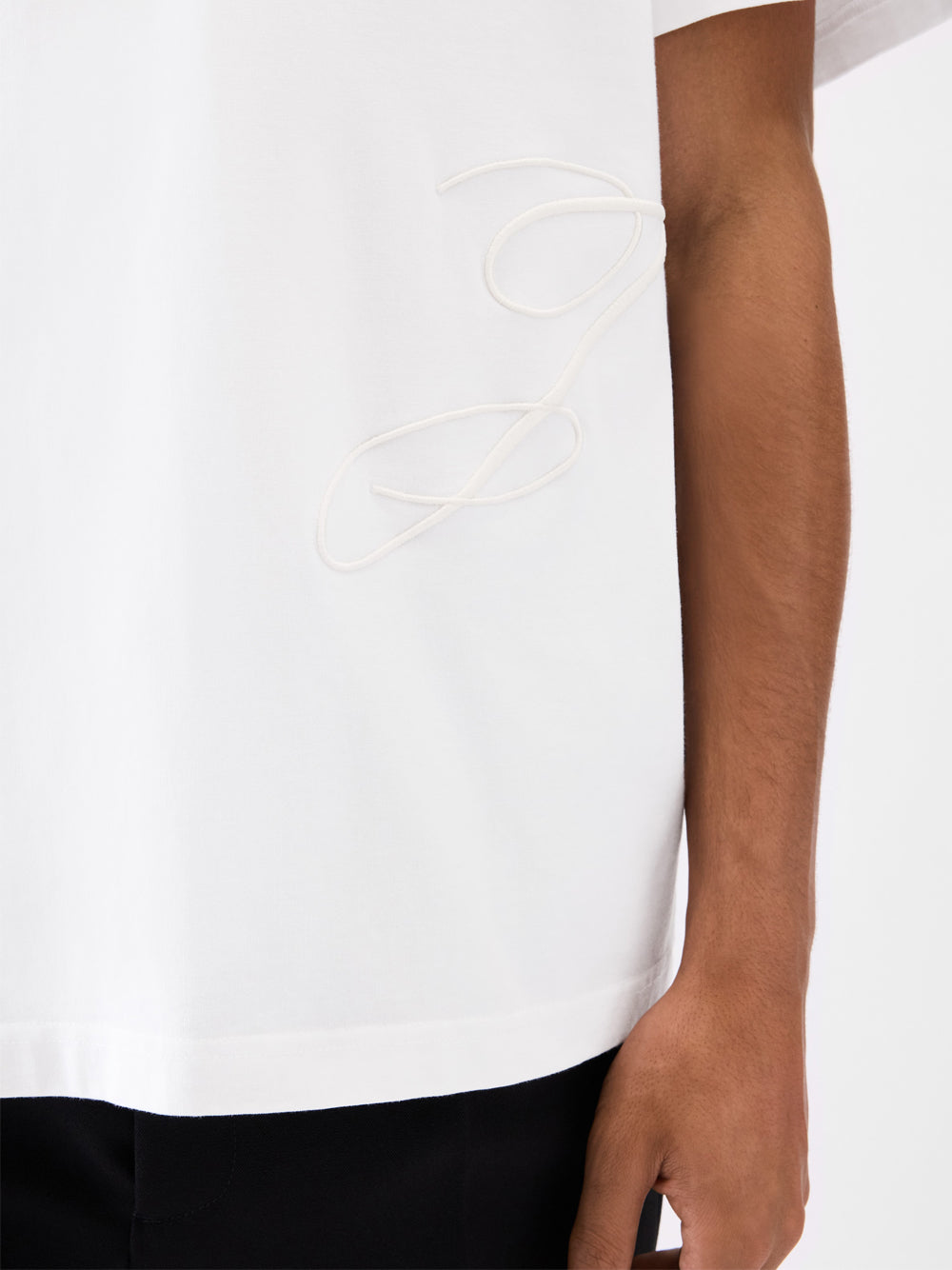 JACQUEMUS T-SHIRT TSM00566AJ00068100