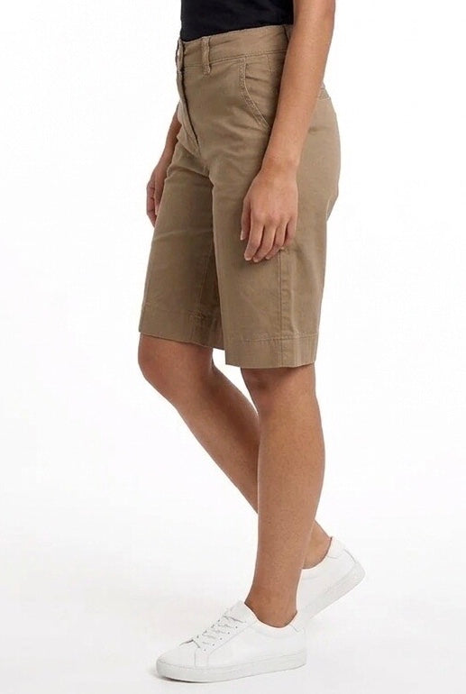ACCADEMIA BERMUDA BEIGE