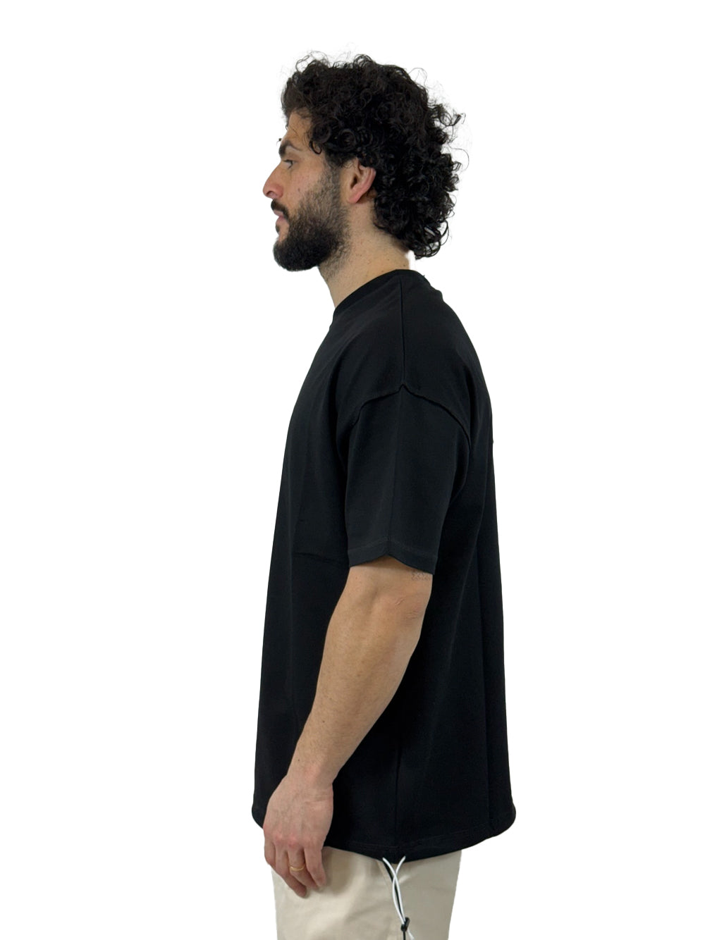 YES LONDON T SHIRT OVER XM4275 NERA