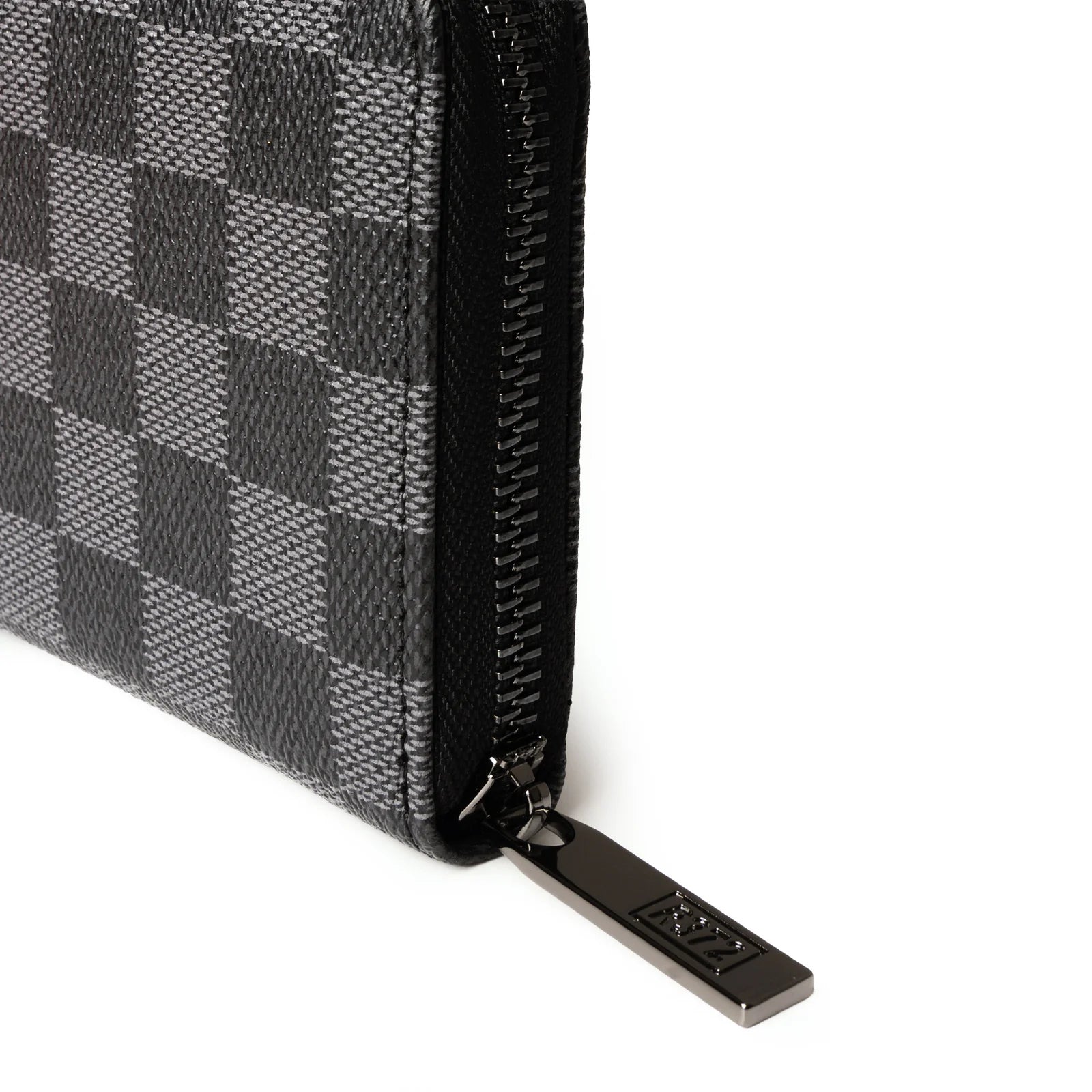 R372 W002 WALLET BLACK
